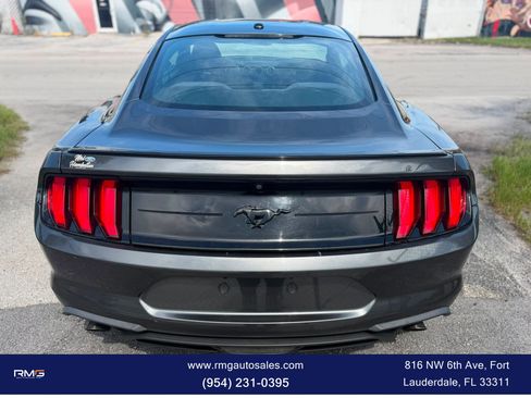 Used 2019 Ford Mustang Coupe w/ Black Accent Package RWD image 11