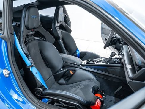 Used 2025 Porsche 911 GT3 RWD image 35