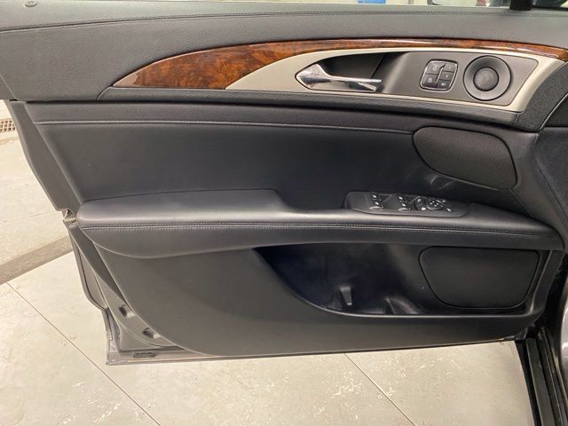 Used 2019 Lincoln MKZ Reserve w/ Reserve Plus Package AWD/4WD image 25