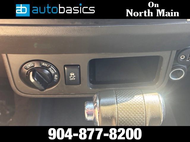Used 2017 Nissan Frontier SV AWD/4WD image 30