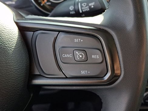 Used 2023 Jeep Gladiator Sport AWD/4WD image 24