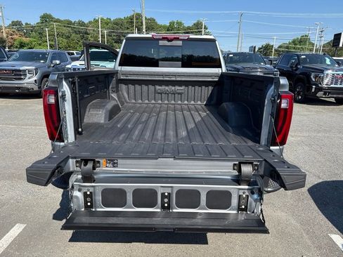 Used 2025 GMC Sierra 2500 Denali w/ Denali Reserve Package AWD/4WD image 16