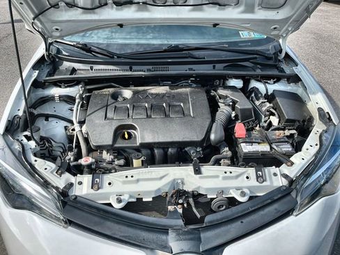 Used 2019 Toyota Corolla LE FWD image 19