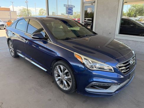 Used 2017 Hyundai Sonata Limited 2.0T w/ Cargo Package FWD image 2