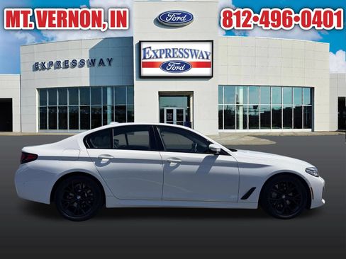 Used 2022 BMW 530i xDrive w/ M Sport Package AWD/4WD image 5