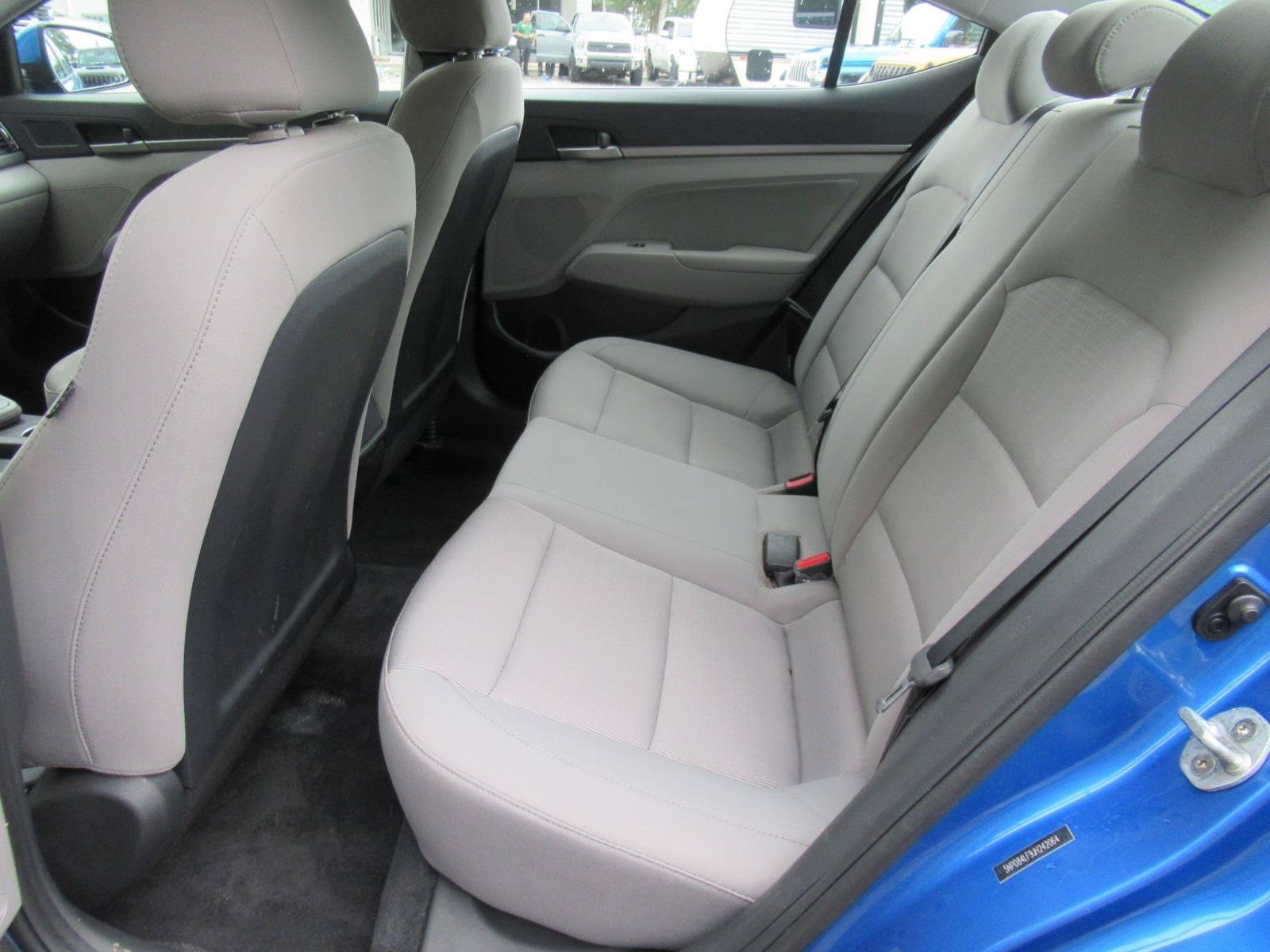 Used 2018 Hyundai Elantra SEL FWD image 30