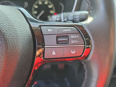 Used 2024 Honda Pilot Touring image 20