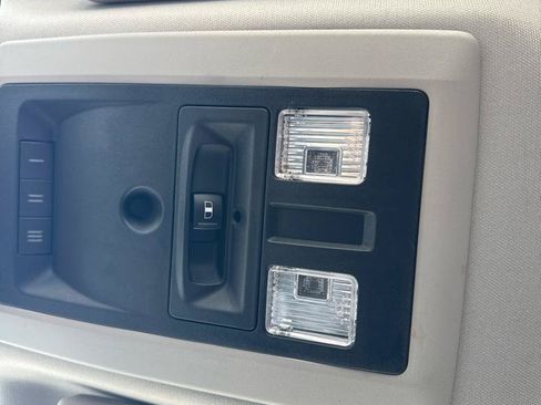 Used 2017 RAM 1500 Laramie RWD image 43