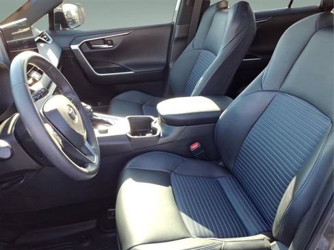 Used 2023 Toyota RAV4 XSE AWD/4WD image 12