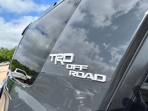 Used 2024 Toyota 4Runner TRD Off-Road Premium image 33