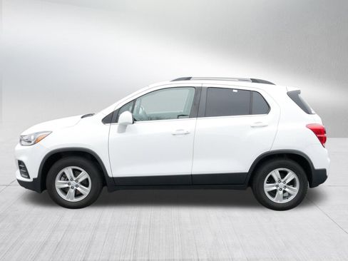 Used 2019 Chevrolet Trax LT w/ LPO, Cargo Package image 4