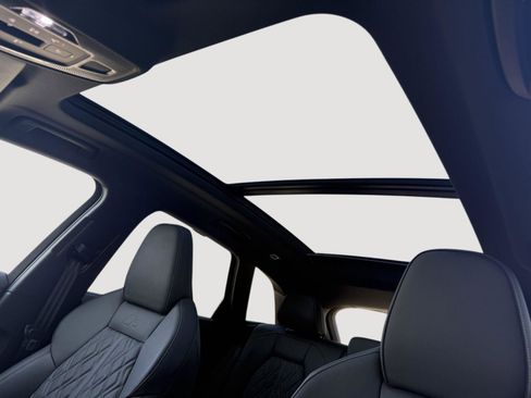 New 2025 Audi SQ5 Premium Plus image 18