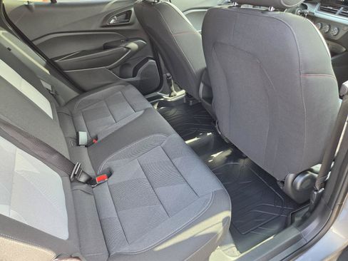 New 2026 Chevrolet Trax RS w/ Sunroof Package FWD image 11