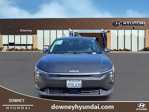 Used 2025 Kia K4 FWD image 2