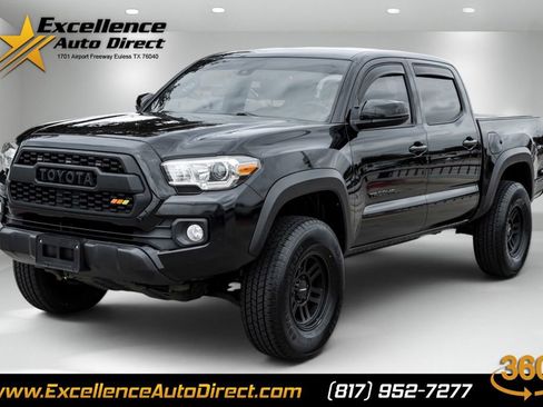 Used 2020 Toyota Tacoma TRD Off-Road AWD/4WD image 1