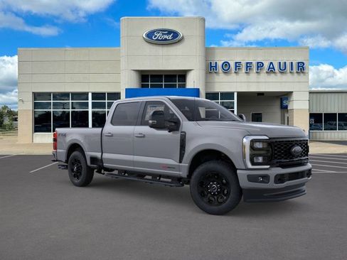 New 2026 Ford F250 Lariat w/ Black Appearance Package AWD/4WD image 7