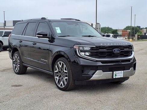 New 2026 Ford Expedition Platinum w/ Platinum Ultimate Package AWD/4WD image 3