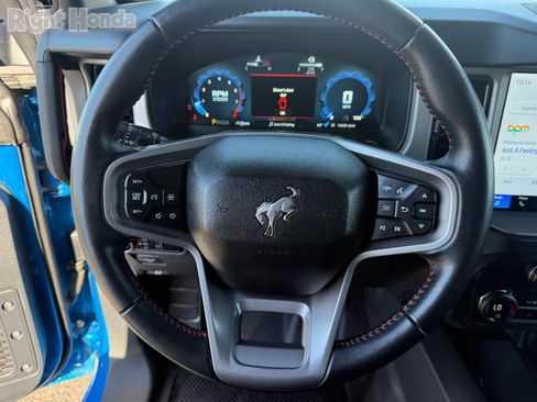 Used 2025 Ford Bronco Big Bend w/ Black Diamond Package image 14