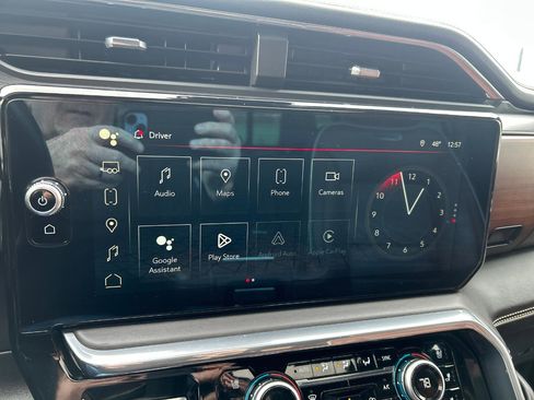 Used 2024 GMC Sierra 2500 Denali Ultimate image 13