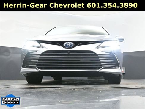 Used 2022 Toyota Camry XLE image 45