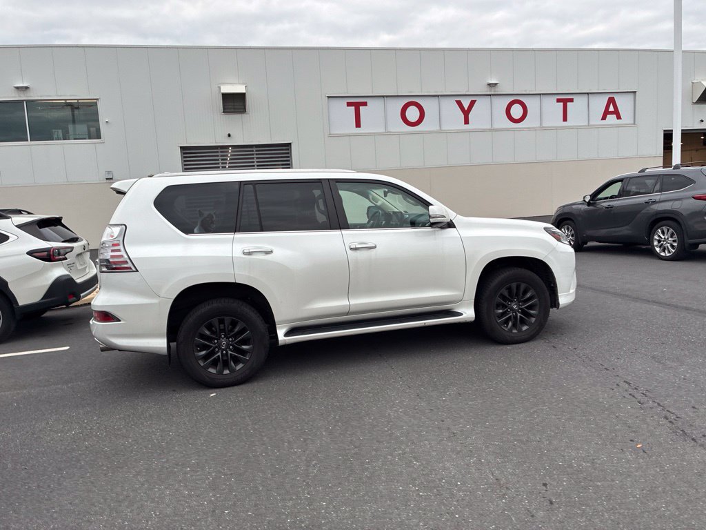 Used 2022 Lexus GX 460 Premium w/ Premium Plus Package AWD/4WD image 7