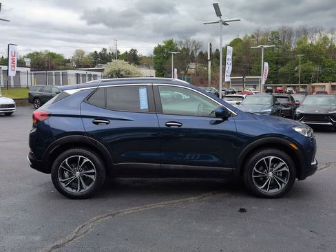 Used 2023 Buick Encore GX Select AWD/4WD image 4