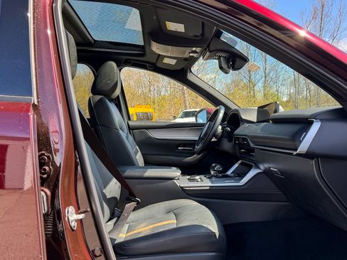 Used 2024 MAZDA CX-90 Plug-In Hybrid w/ Premium Plus AWD/4WD image 11