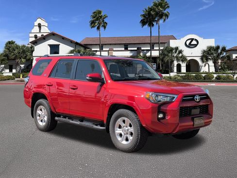 Used 2022 Toyota 4Runner SR5 Premium w/ Moonroof Package RWD image 1