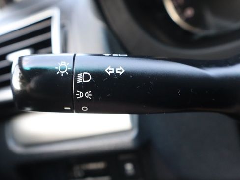 Used 2016 Subaru Impreza 2.0i AWD/4WD image 31