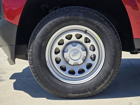 New 2026 Chevrolet Colorado W/T image 8