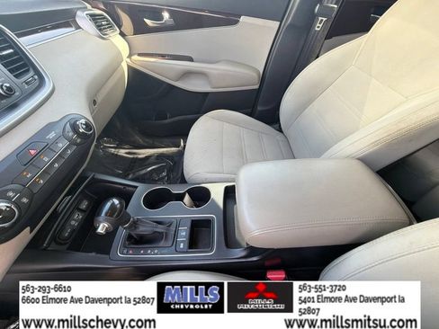 Used 2016 Kia Sorento AWD image 19