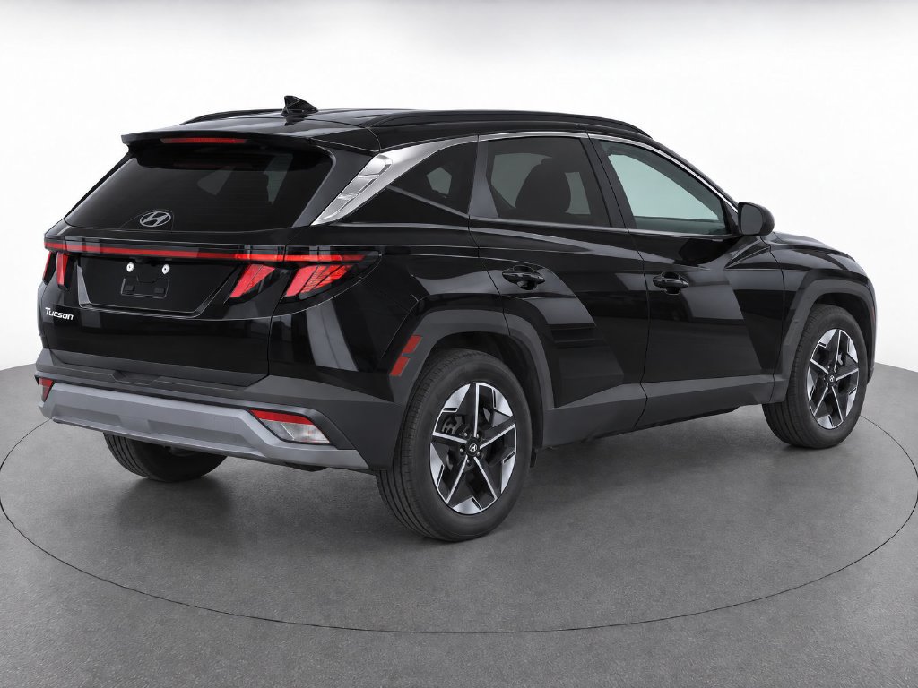 Used 2025 Hyundai Tucson SEL FWD image 4