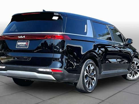 Used 2024 Kia Carnival EX FWD image 13