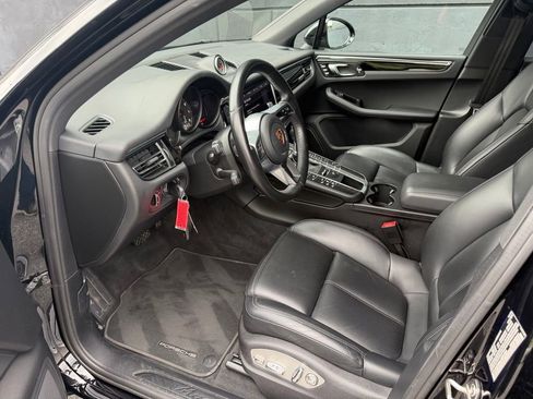 Certified 2020 Porsche Macan AWD/4WD image 10
