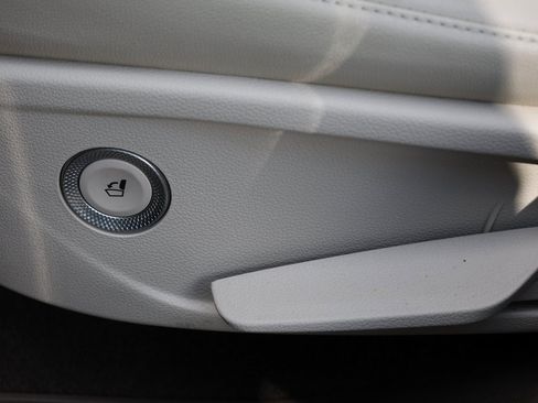 Used 2021 Genesis GV80 2.5T w/ Prestige Package 05 image 22