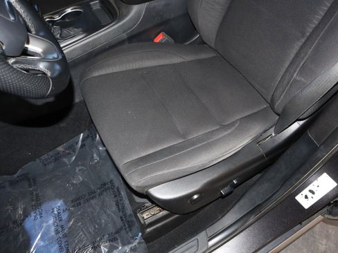 Used 2020 Dodge Durango SXT image 33