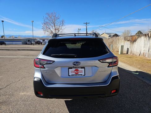 Certified 2025 Subaru Outback Premium image 7