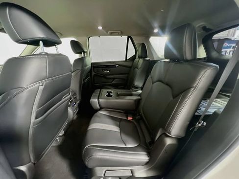 Used 2025 Honda Pilot EX-L image 24