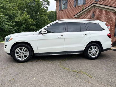 Used 2014 Mercedes-Benz GL 450 4MATIC image 2