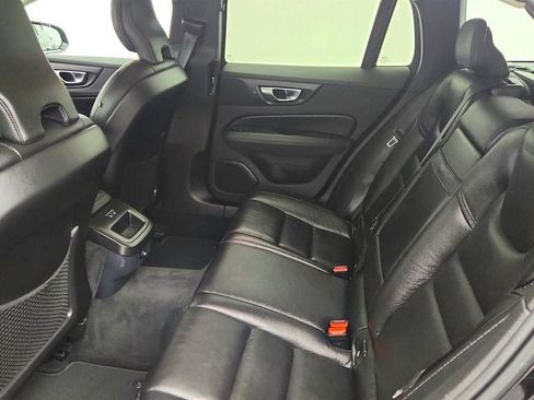Used 2020 Volvo V60 T5 Cross Country w/ Protection Package image 21