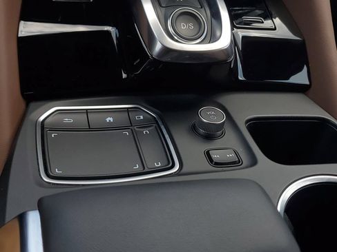 Certified 2024 Acura MDX FWD w/ Technology Package image 29