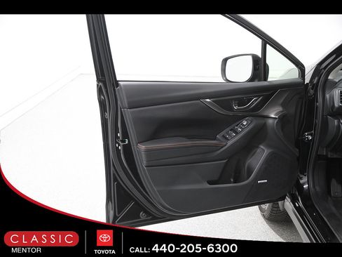 Used 2020 Subaru Crosstrek 2.0i Limited w/ Moonroof Package w/Navigation AWD/4WD image 4