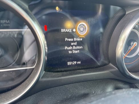 Used 2019 Jeep Wrangler Unlimited Sahara w/ Quick Order Package 24M Moab image 5