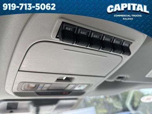 New 2025 Ford F550 4x4 Crew Cab image 31