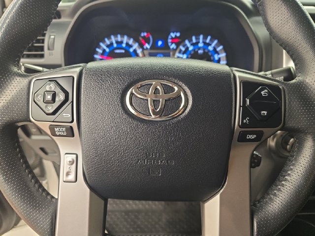 Used 2018 Toyota 4Runner Limited AWD/4WD image 31