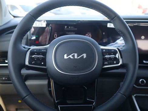 New 2026 Kia Carnival EX image 12