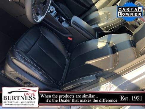 Used 2024 Jeep Grand Cherokee L Limited w/ Luxury Tech Group II image 8