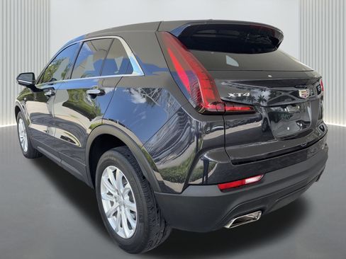 Used 2023 Cadillac XT4 Luxury w/ Driver Awareness Package image 6