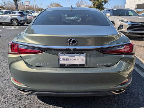 Used 2019 Lexus ES 350 w/ Premium Package image 5