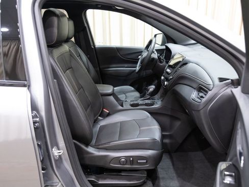 Used 2023 Chevrolet Equinox Premier AWD/4WD image 11